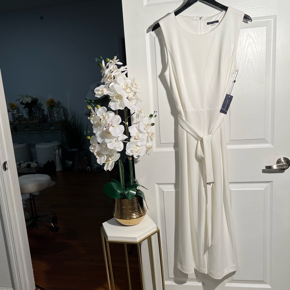 Tommy Hilfiger - Wide Leg Sleeveless Jumpsuit W/ Belt